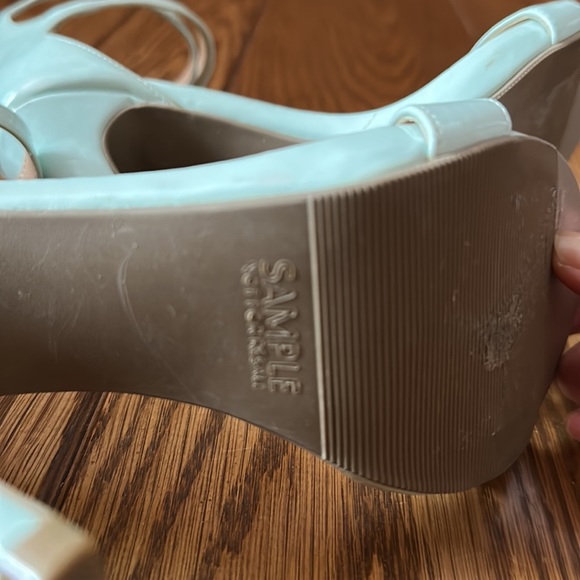 Steve Madden Teal Sandals size 6 - Picture 9 of 9